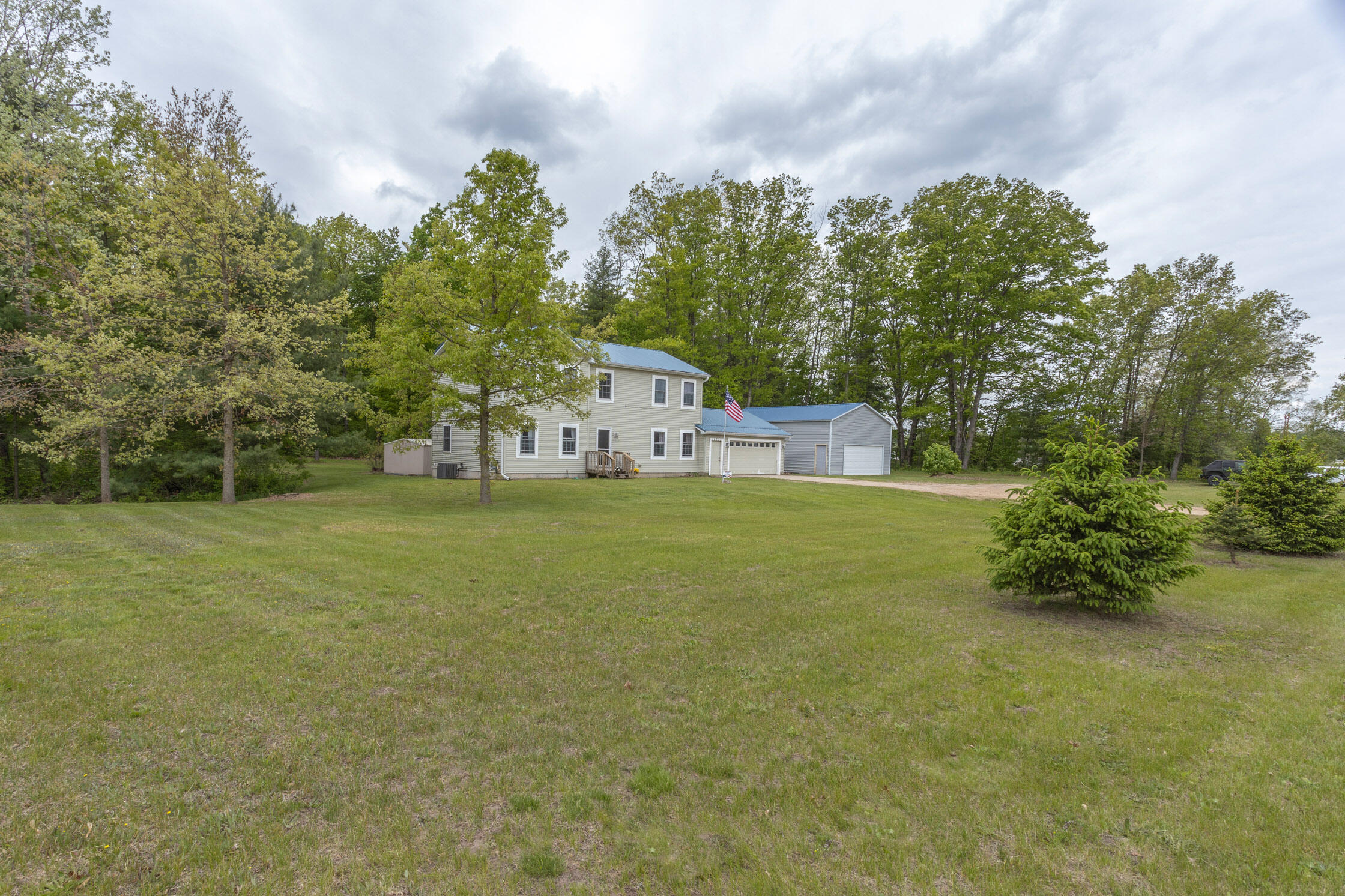 18735 Jefferson Road Morley, MI 49336 - Photo 3 of 39 IMG_5477