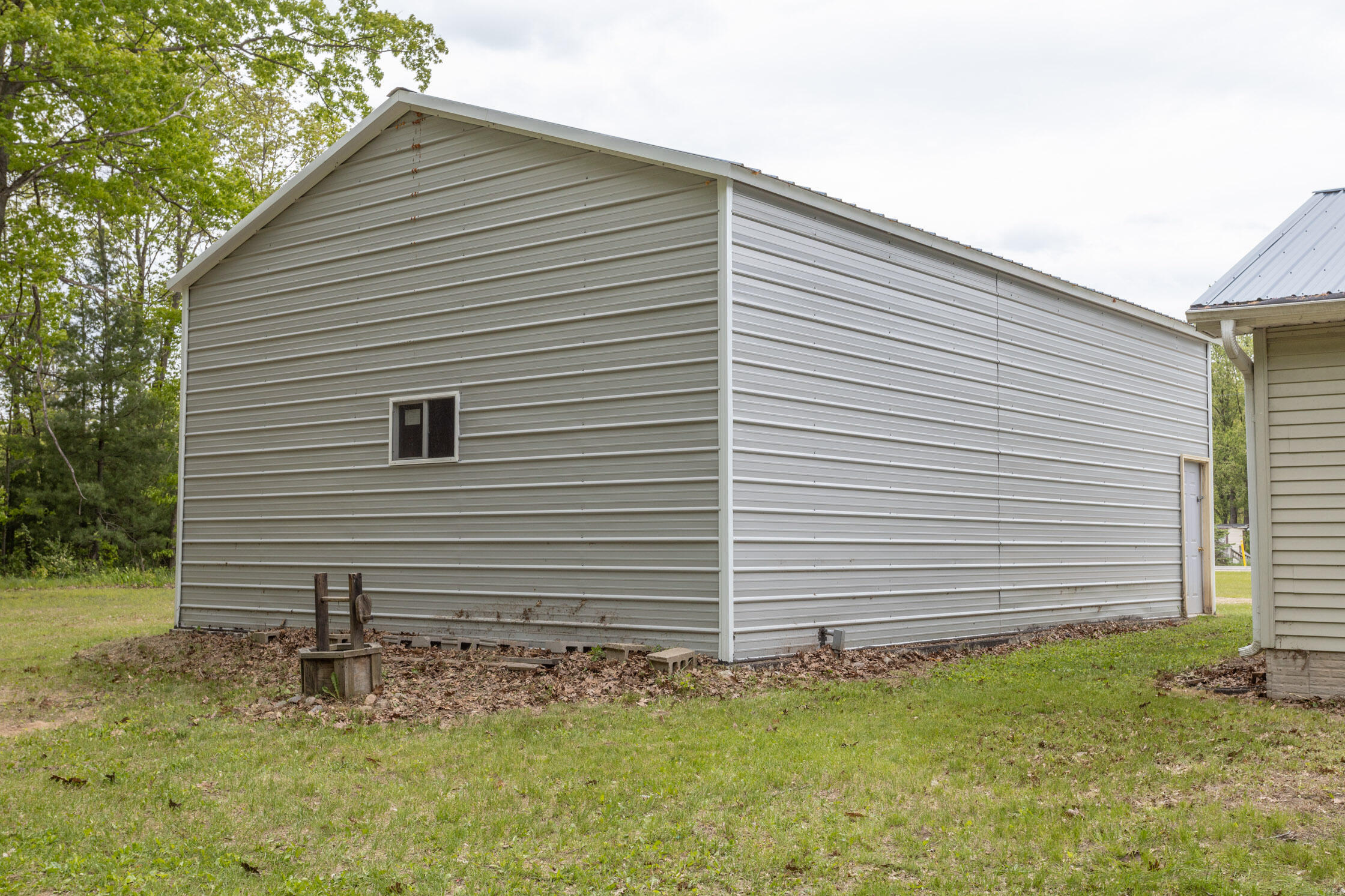 18735 Jefferson Road Morley, MI 49336 - Photo 10 of 39 IMG_5483