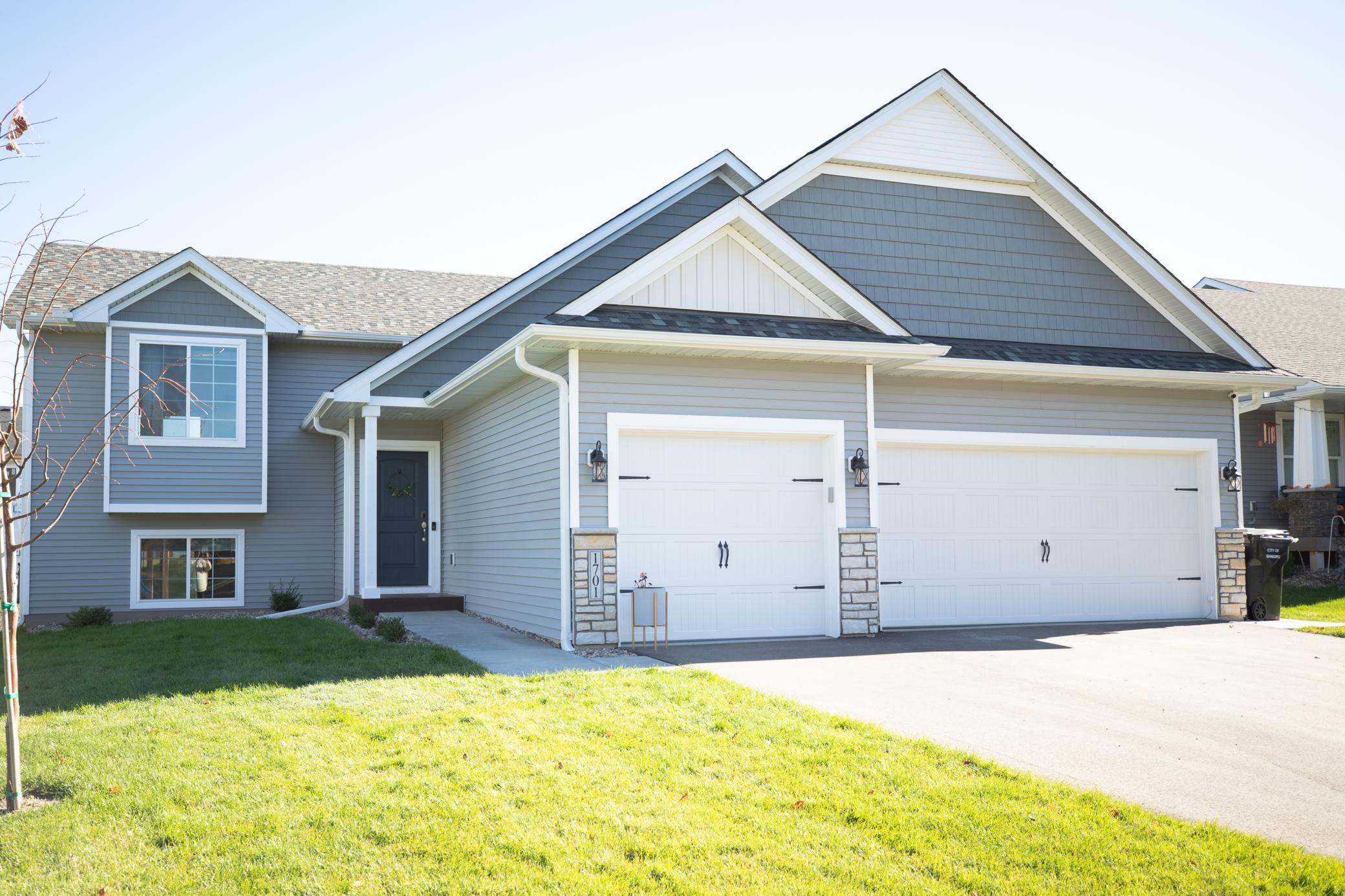 1701 Riverside Drive Shakopee, MN 55379 - Photo 1 of 1