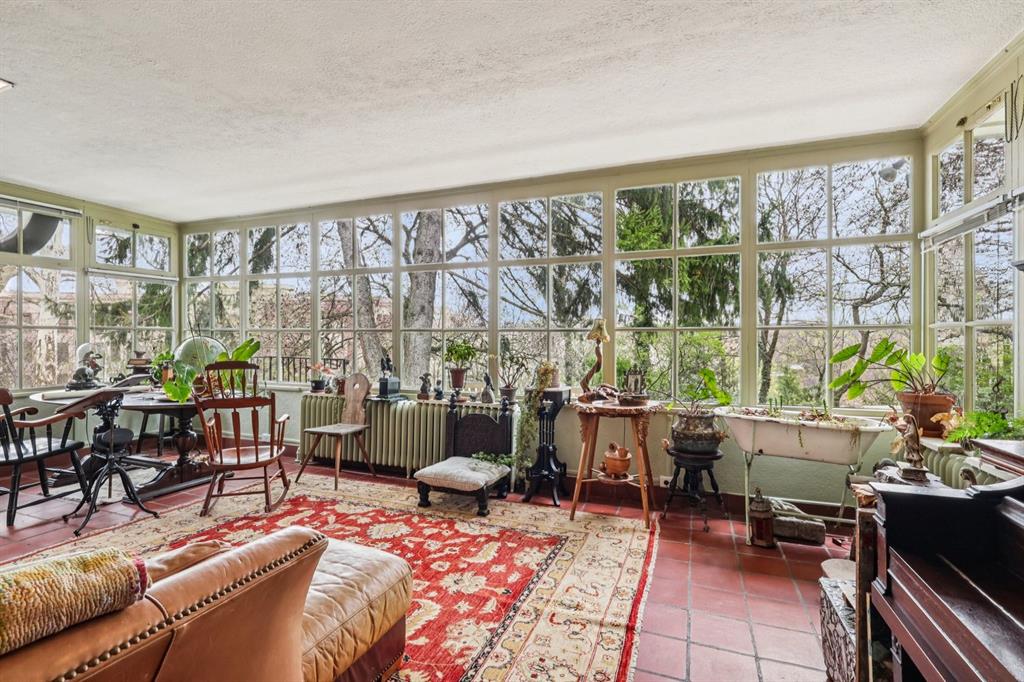 4352 Centre Avenue Pittsburgh, PA 15213 - Photo 39 of 45 a living room with furniture and a large window