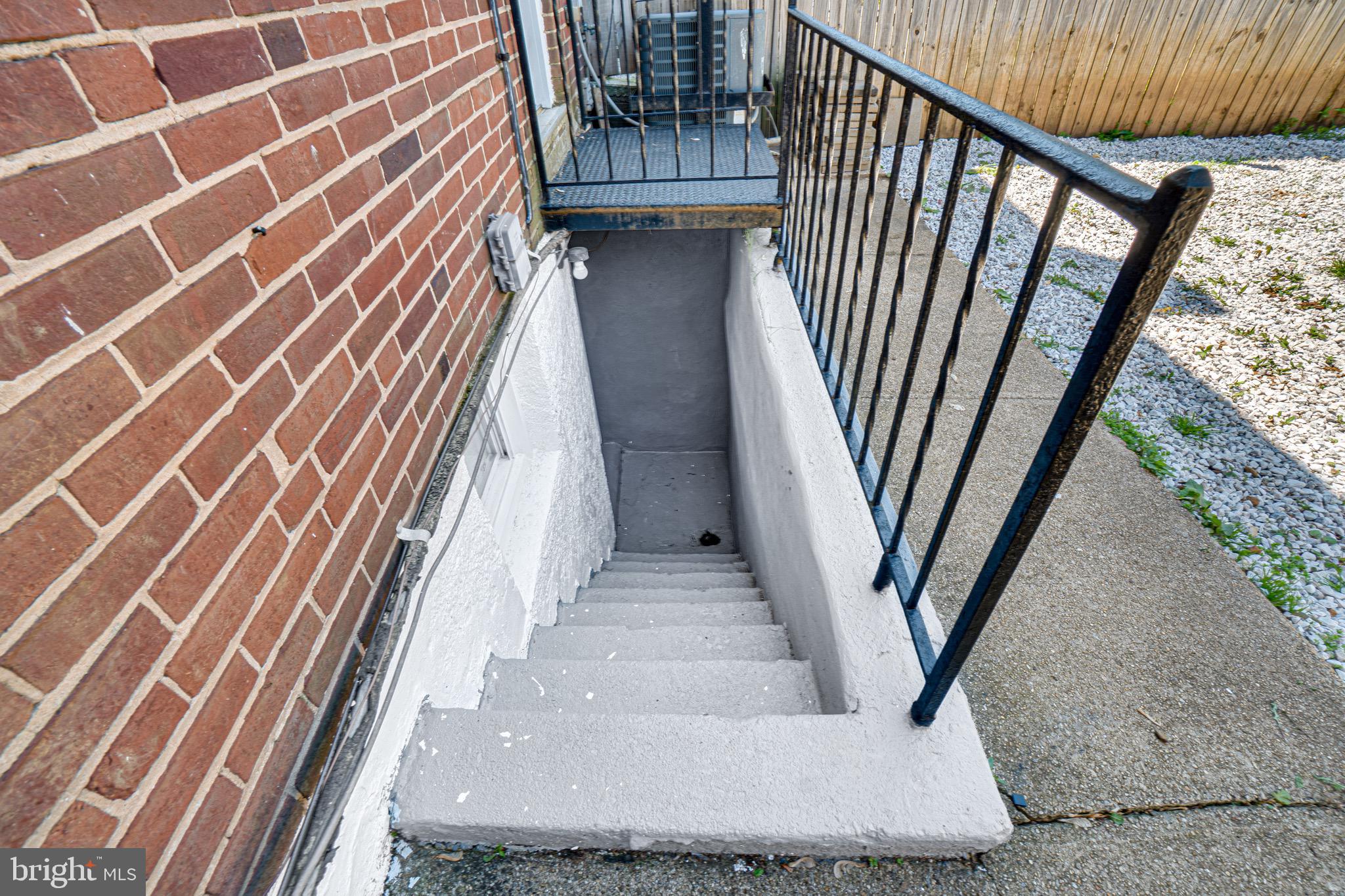 3904 Flowerton Road Baltimore, MD 21229 - Photo 27 of 29