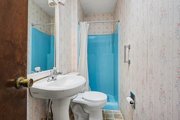 $399,900 | 110 South Fruitport Road, Spring Lake, MI 49456