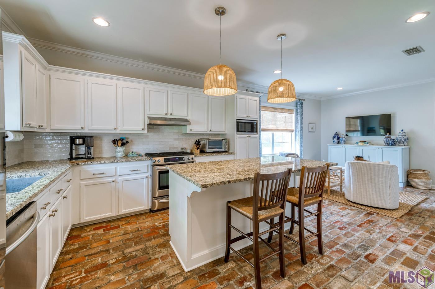 2820 Rene Beauregard Avenue Baton Rouge, LA 70820 - Photo 10 of 30 Gallery Image 10