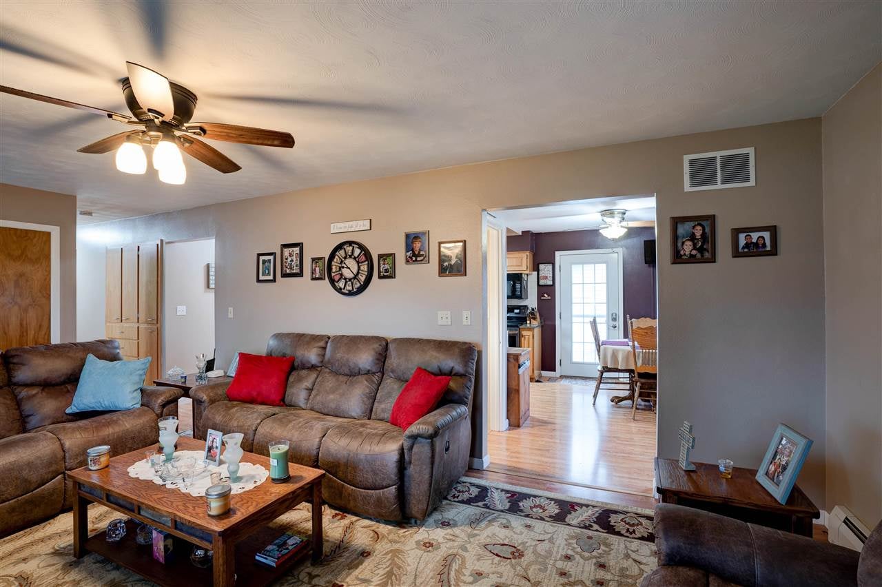 305 Sycamore Street Riverside, IA 52327 - Photo 8 of 40 Gallery Image 8