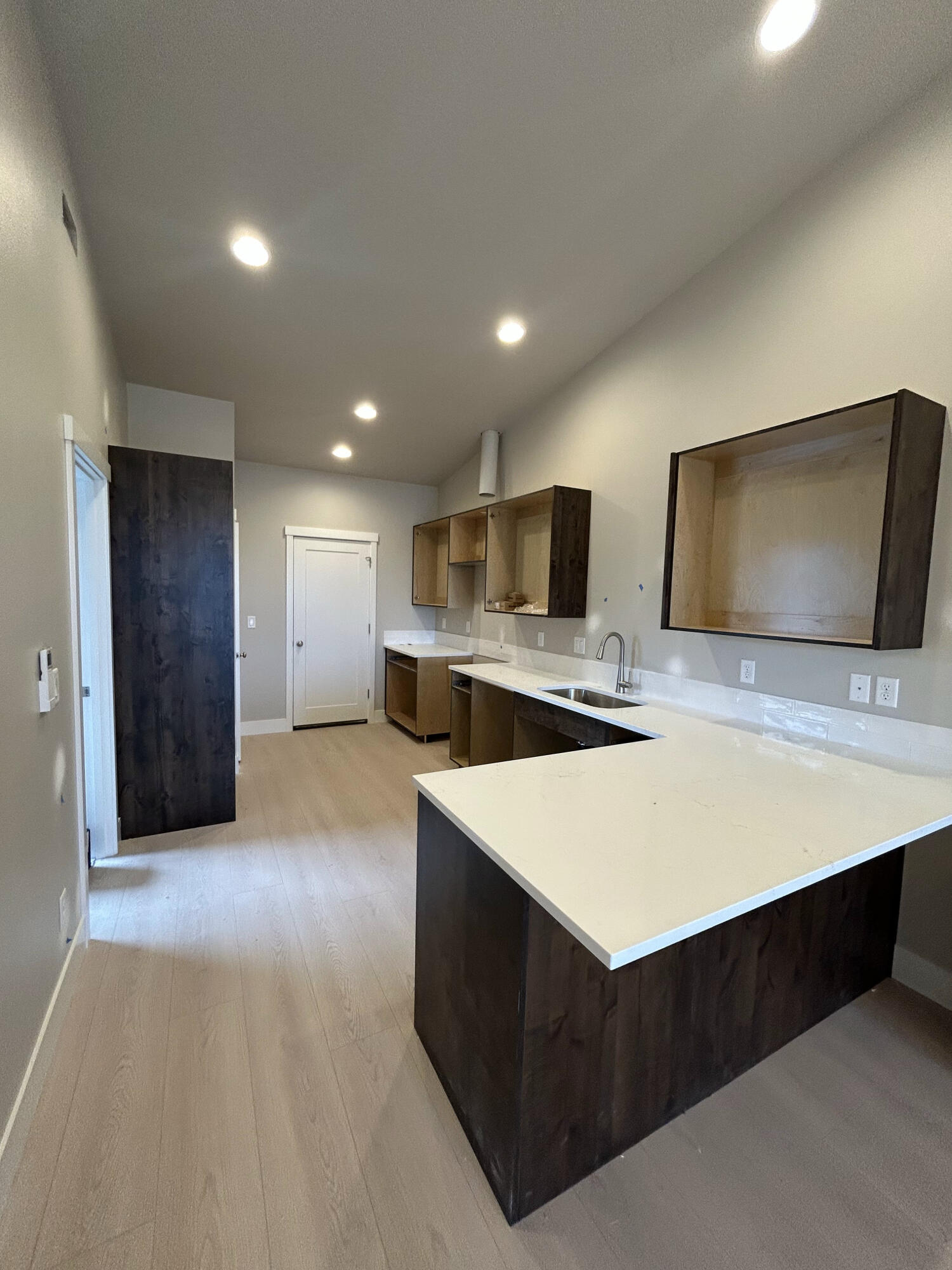 3910 Southwest 39th Street, Unit LOT 40 Redmond, OR 97756 - Photo 11 of 26 Quartz counters