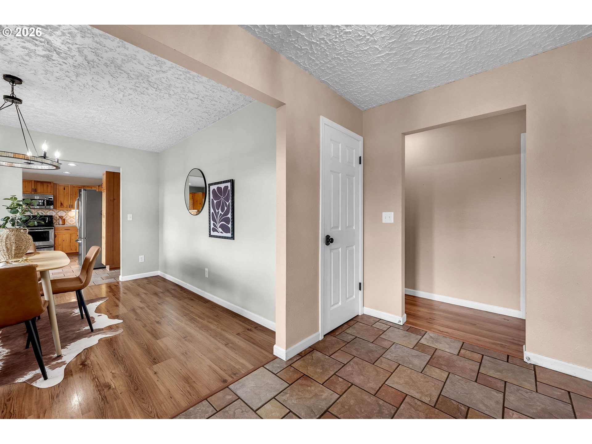 8121 Northwest Fruit Valley Road Vancouver, WA 98665 - Photo 11 of 48