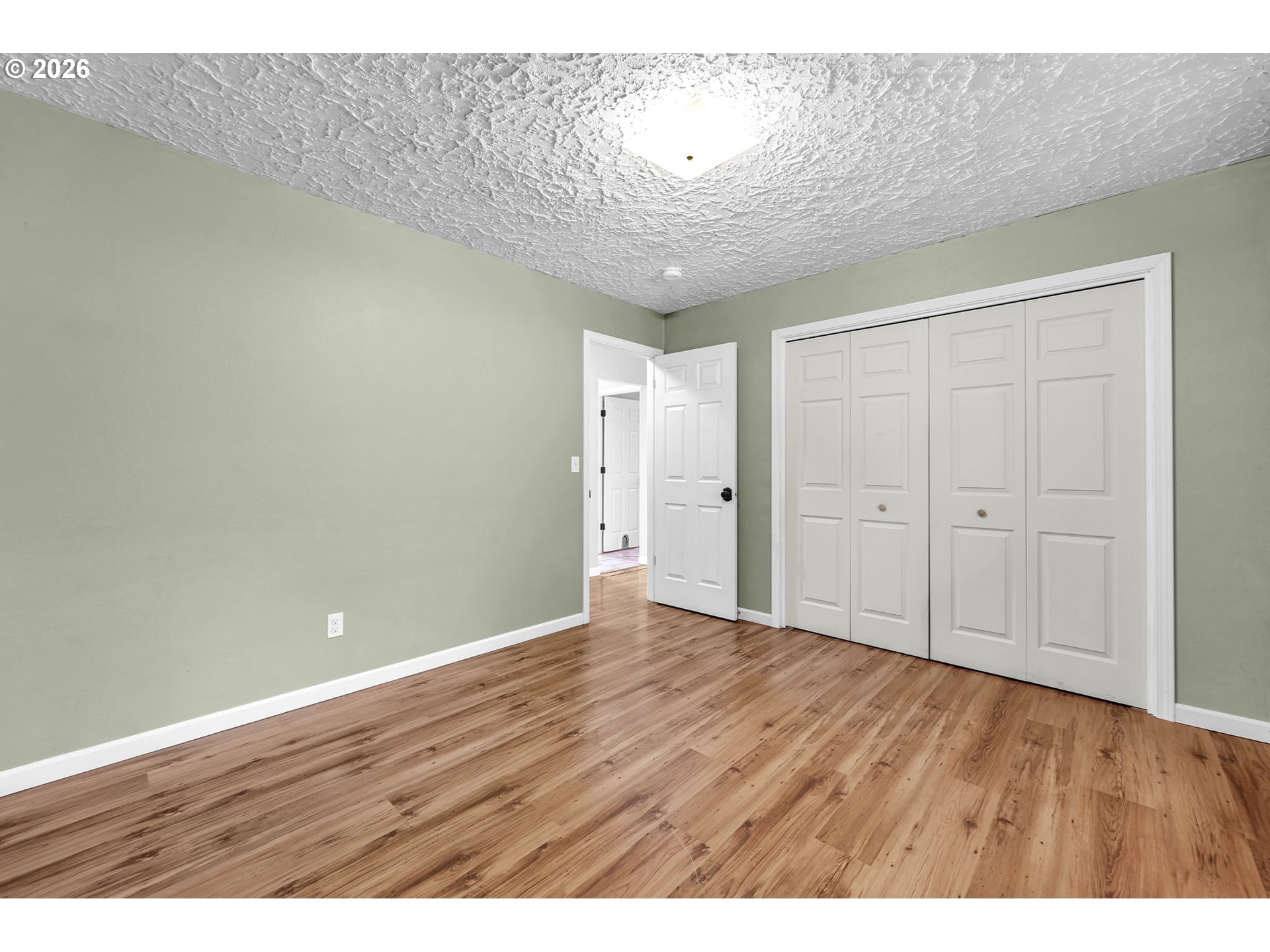 8121 Northwest Fruit Valley Road Vancouver, WA 98665 - Photo 25 of 48 Bedroom