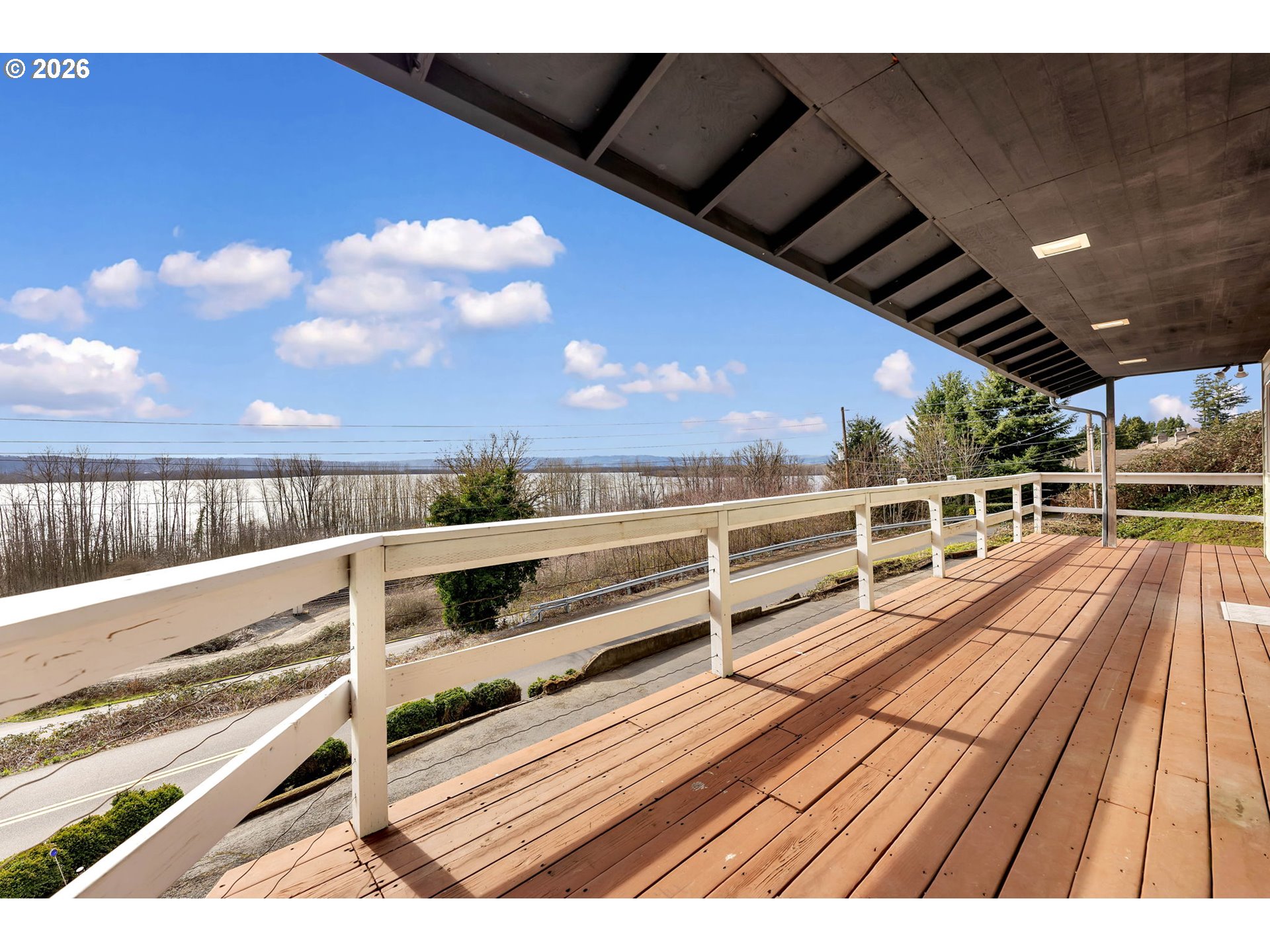 8121 Northwest Fruit Valley Road Vancouver, WA 98665 - Photo 4 of 48