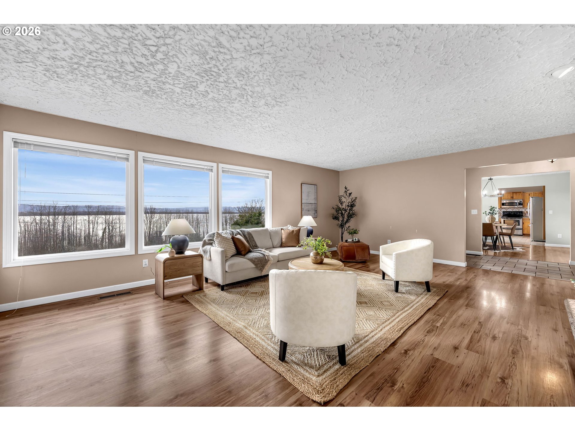 8121 Northwest Fruit Valley Road Vancouver, WA 98665 - Photo 10 of 48 Living Room