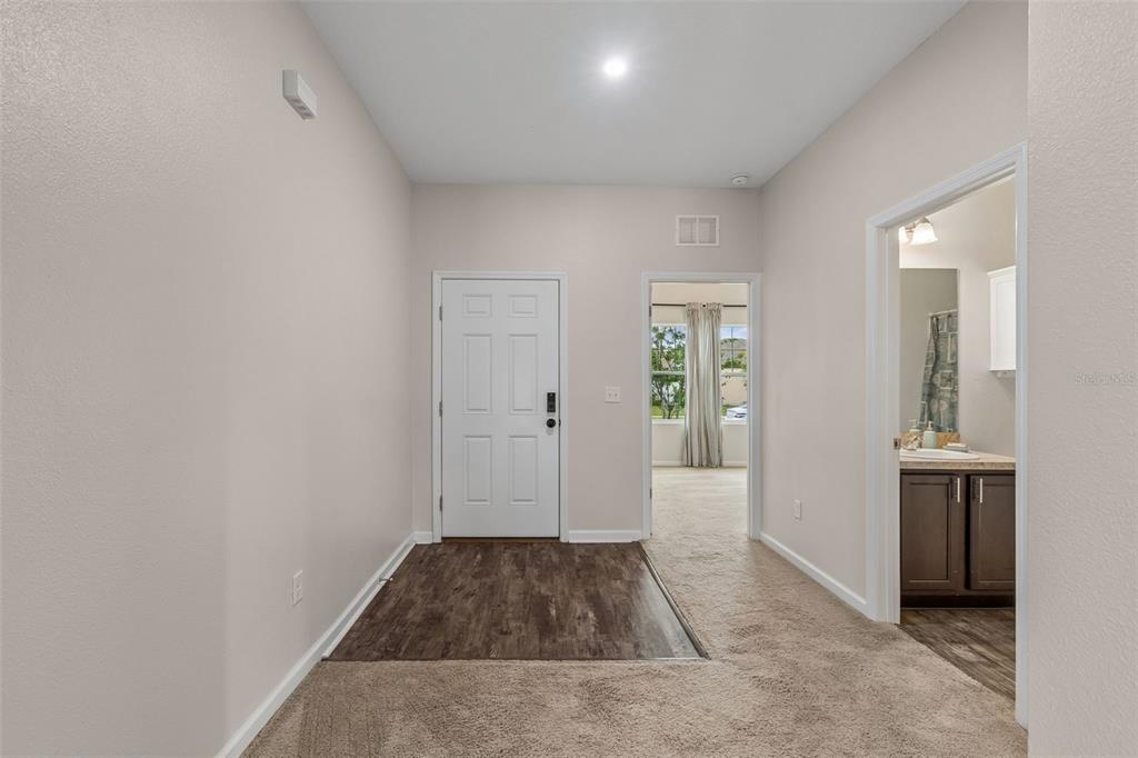 1261 Anchor Bend Drive Ruskin, FL 33570 - Photo 7 of 73