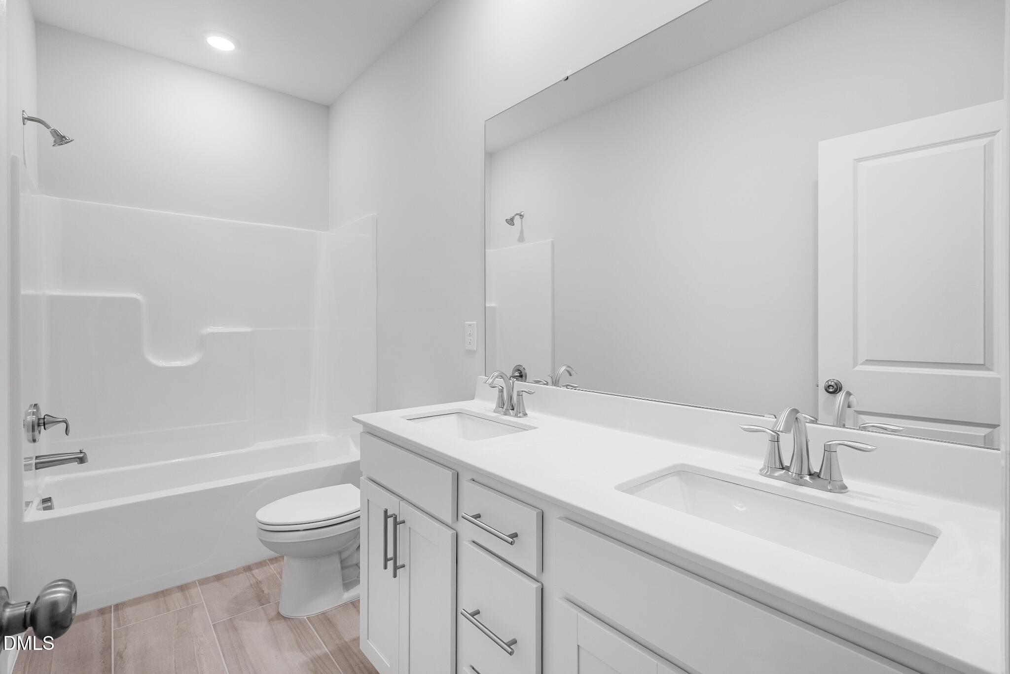 4326 Laurel Pond Way Raleigh, NC 27616 - Photo 19 of 33 SUN_Everlee_Pic_MayflowerIII_QMI_218_Bat