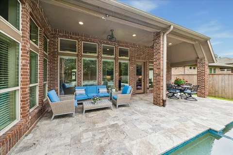 $760,000 | 116 Wade Pointe Drive, Montgomery, TX 77316