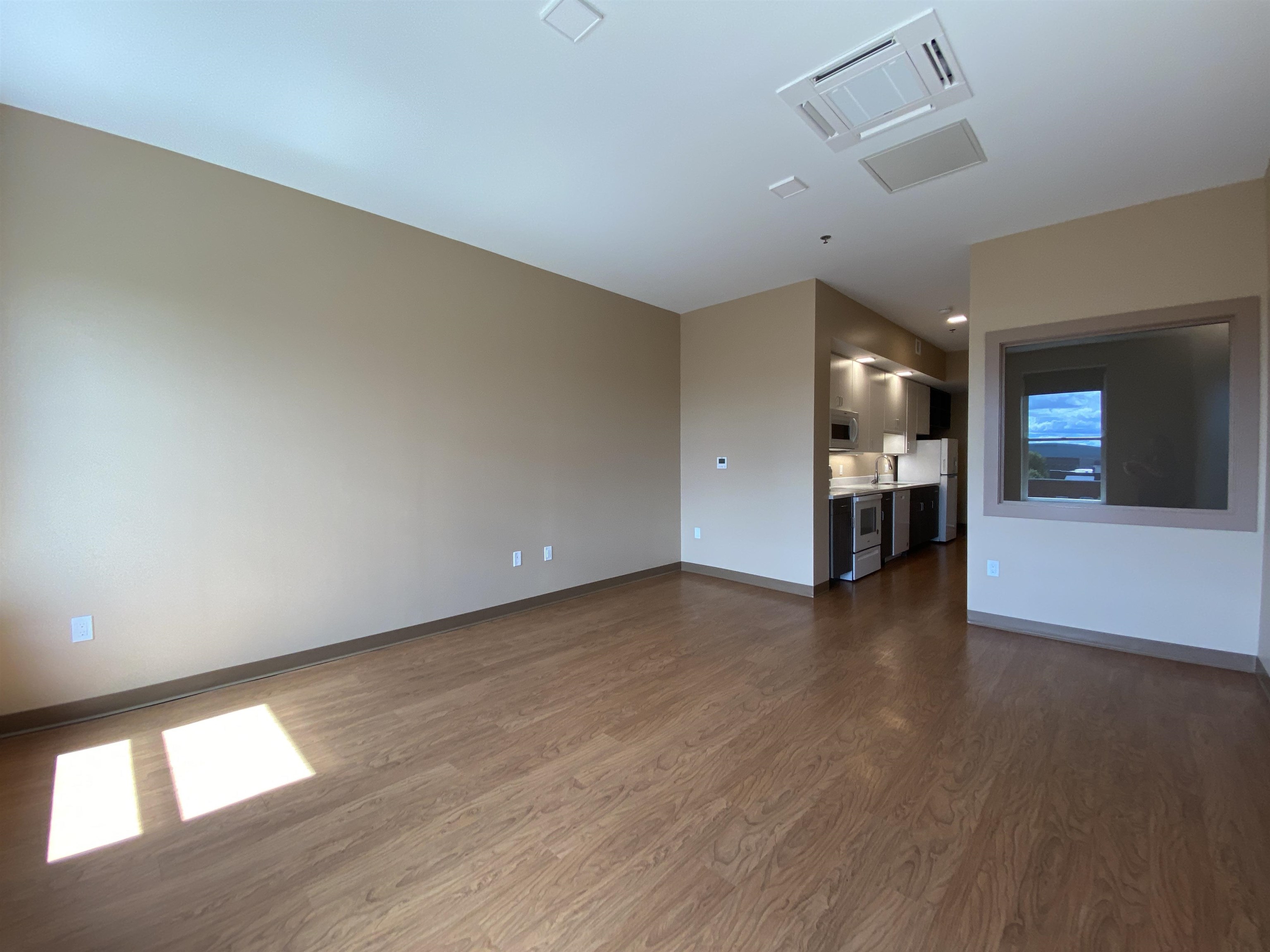 83 Hanover Street, Unit 405 Manchester, NH 03101 - Photo 18 of 37