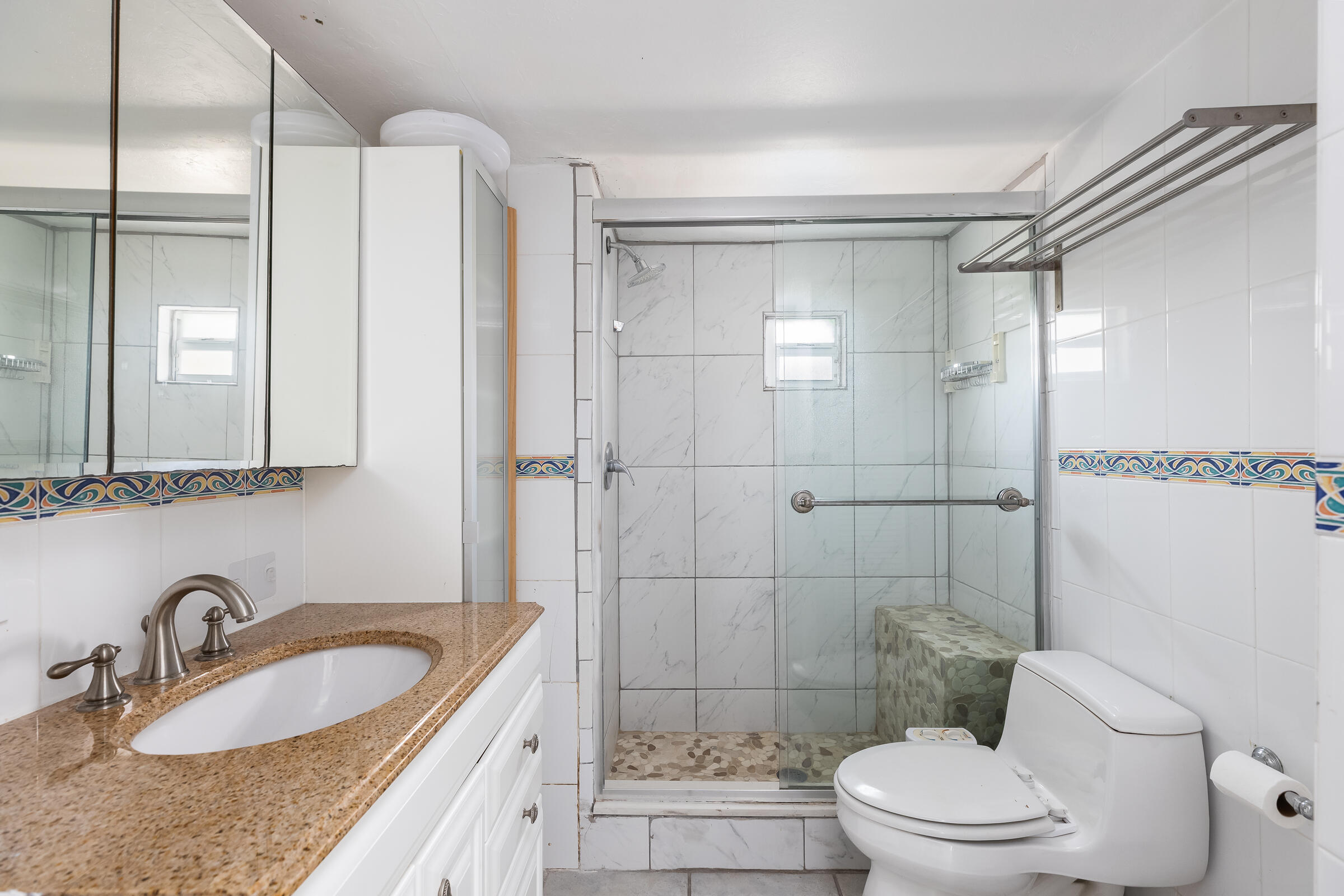 426 Bahia Honda Road Key Largo, FL 33037 - Photo 12 of 22 Guest bath