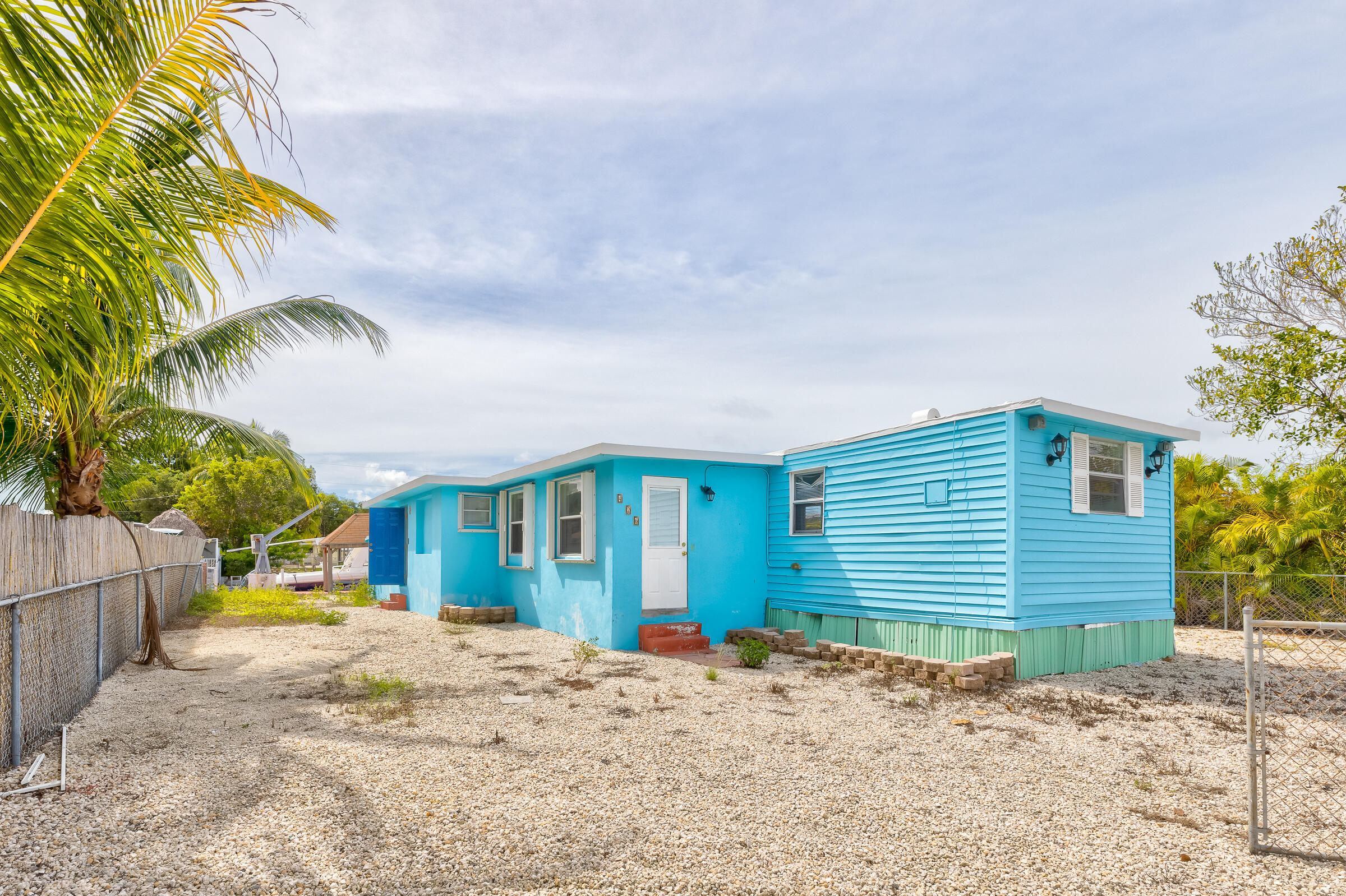 426 Bahia Honda Road Key Largo, FL 33037 - Photo 2 of 22 426 Bahia Honda Rd