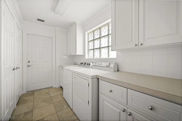 a view of a storage & utility room