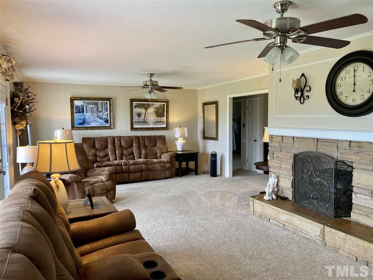 182 Lucy Garrett Road Roxboro, NC 27574 - Photo 4 of 30 Gallery Image 4