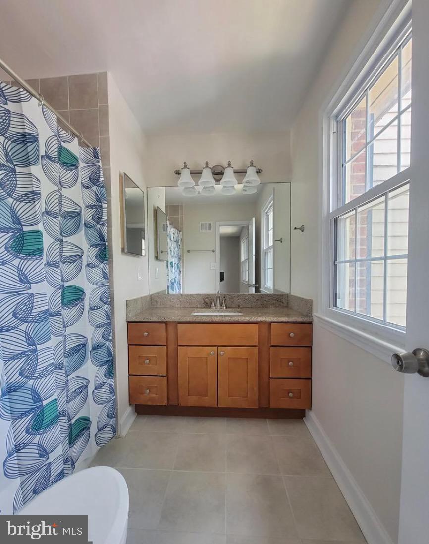 8029 Sleepy View Lane Springfield, VA 22153 - Photo 12 of 14