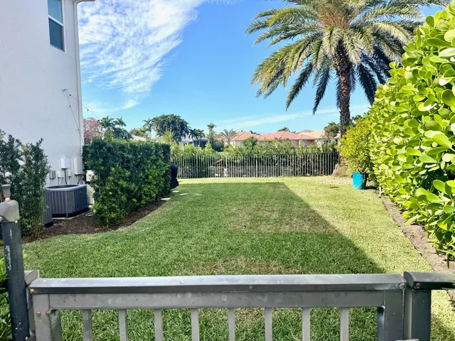 $8,000 | 107 Via Escobar Way, Palm Beach Gardens, FL 33418