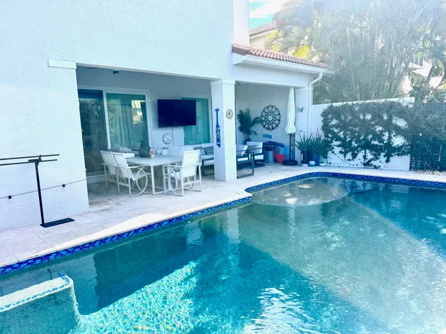 $8,000 | 107 Via Escobar Way, Palm Beach Gardens, FL 33418