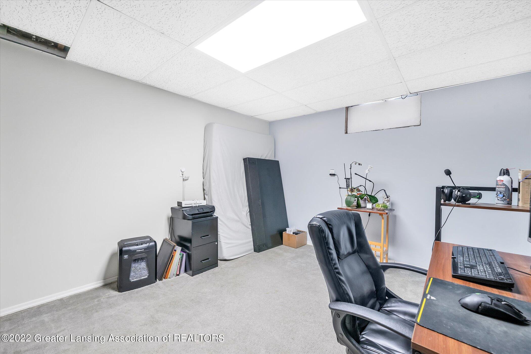 3311 County Line Road East Lansing, MI 48823 - Photo 29 of 39 29-3311-County-Line-Rd-WindowStill-Real-
