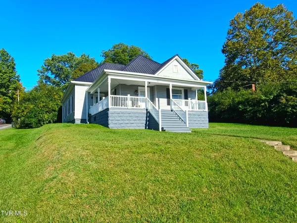 $1,350 | 1001 Virginia Avenue, Unit 2, Bristol, TN 37620