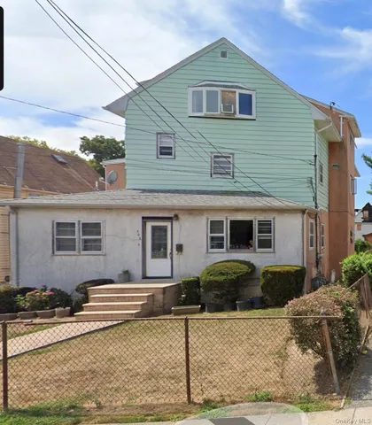 $3,800 | Undisclosed Address, Cedarhurst, NY 11516