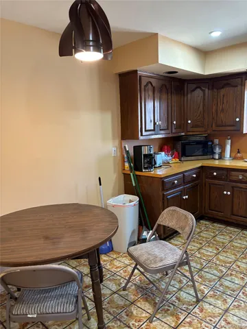 $3,800 | Undisclosed Address, Cedarhurst, NY 11516