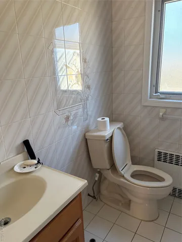 $3,800 | Undisclosed Address, Cedarhurst, NY 11516