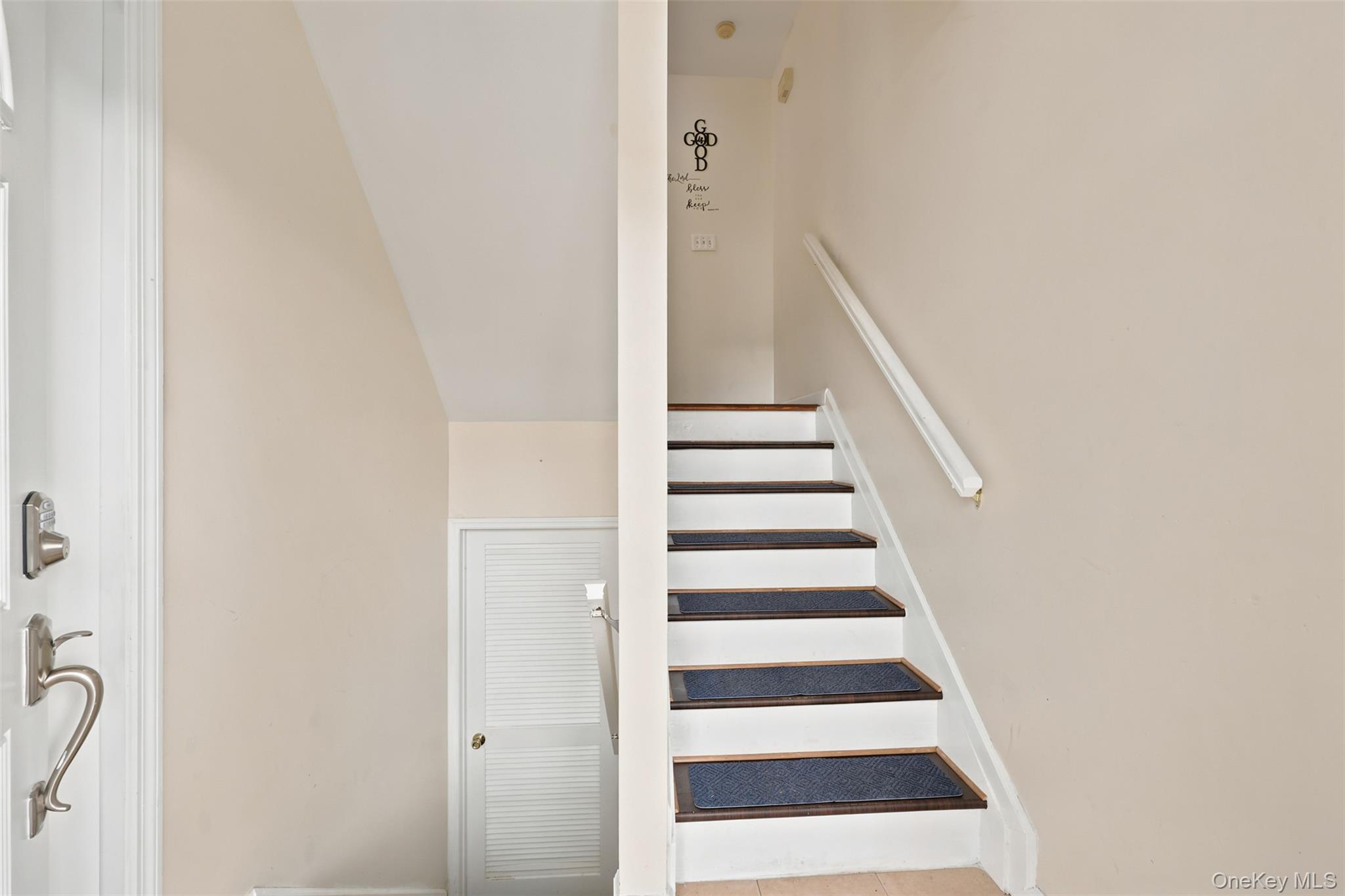 91 Evan Road Warwick, NY 10990 - Photo 2 of 34 Gallery Image 2