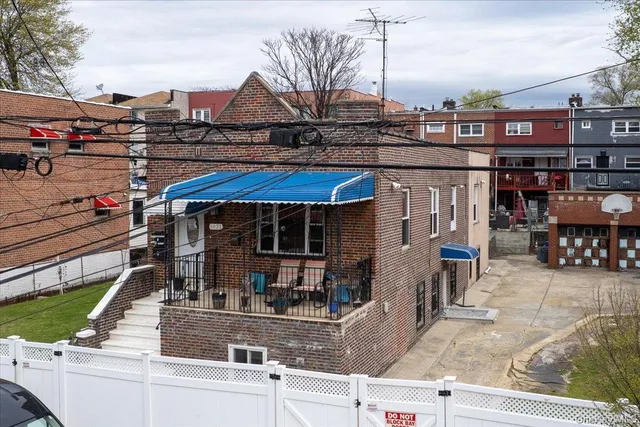$1,450,000 | 1021 East 213th Street | Williamsbridge