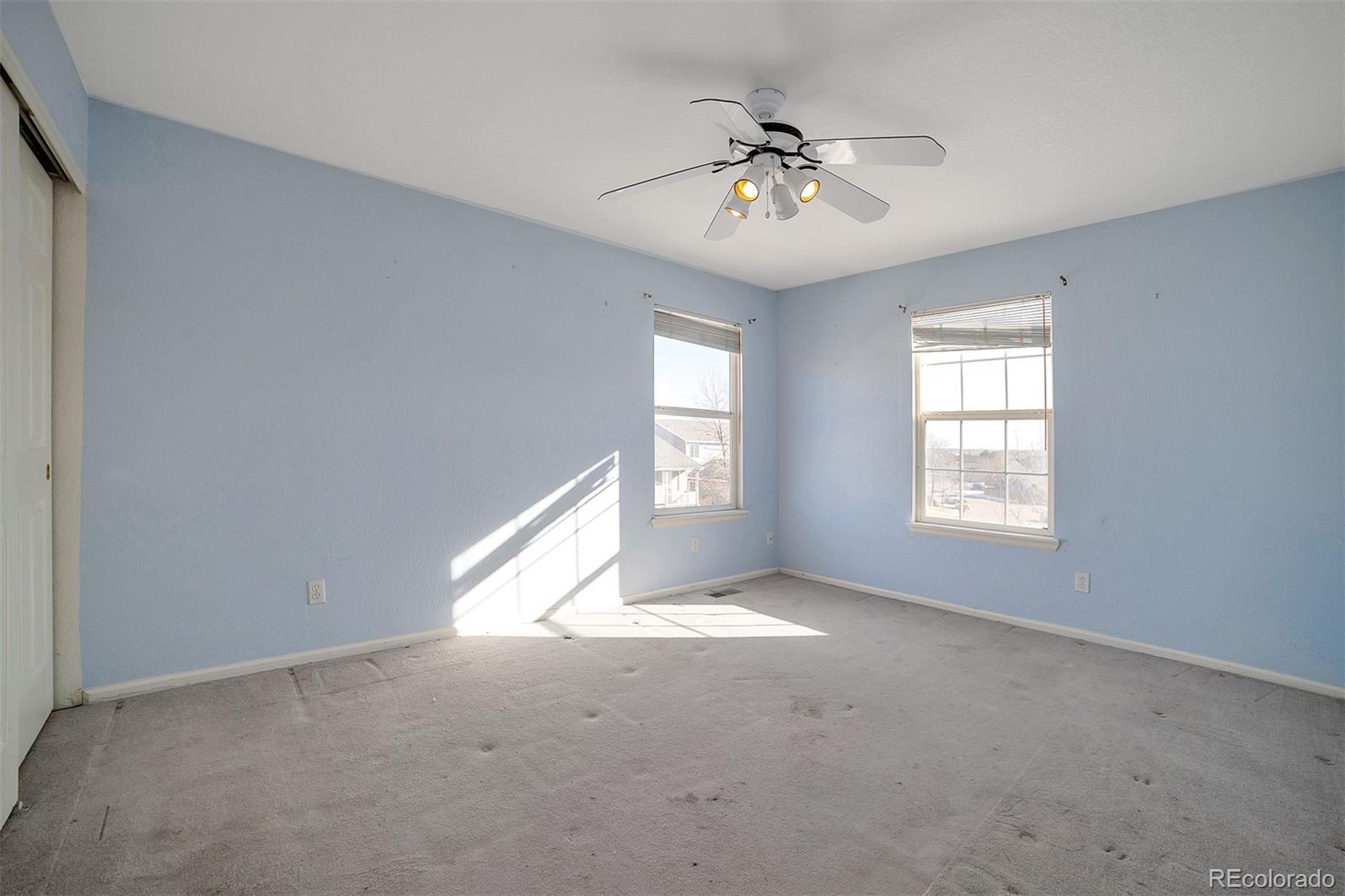 9953 Strathfield Lane Highlands Ranch, CO 80126 - Photo 19 of 24 Gallery Image 19