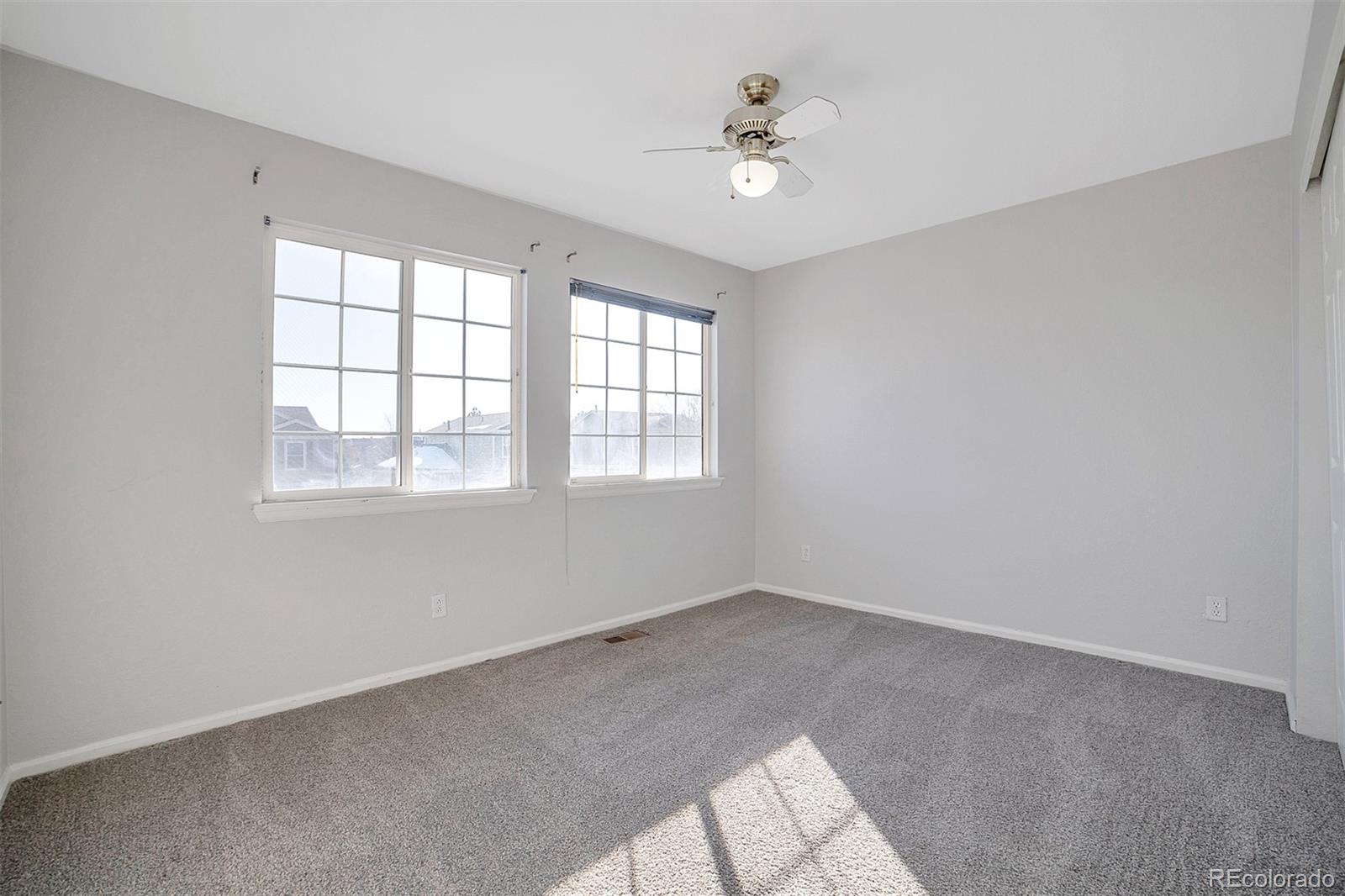9953 Strathfield Lane Highlands Ranch, CO 80126 - Photo 20 of 24 Gallery Image 20