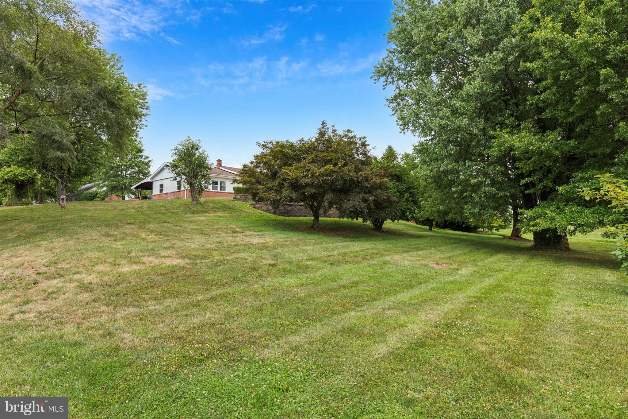351 Moyer Road Souderton, PA 18964 - Photo 3 of 27 Gallery Image 3