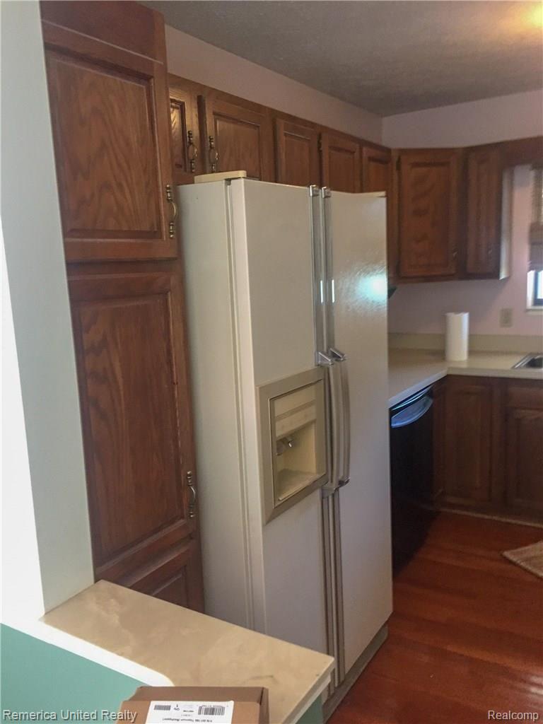 3366 Hogback Road Fowlerville, MI 48836 - Photo 3 of 11 Anthony-0040.jpg