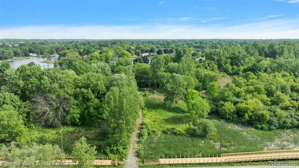 $299,000 | 0 East Square Lake Road, Troy, MI 48085