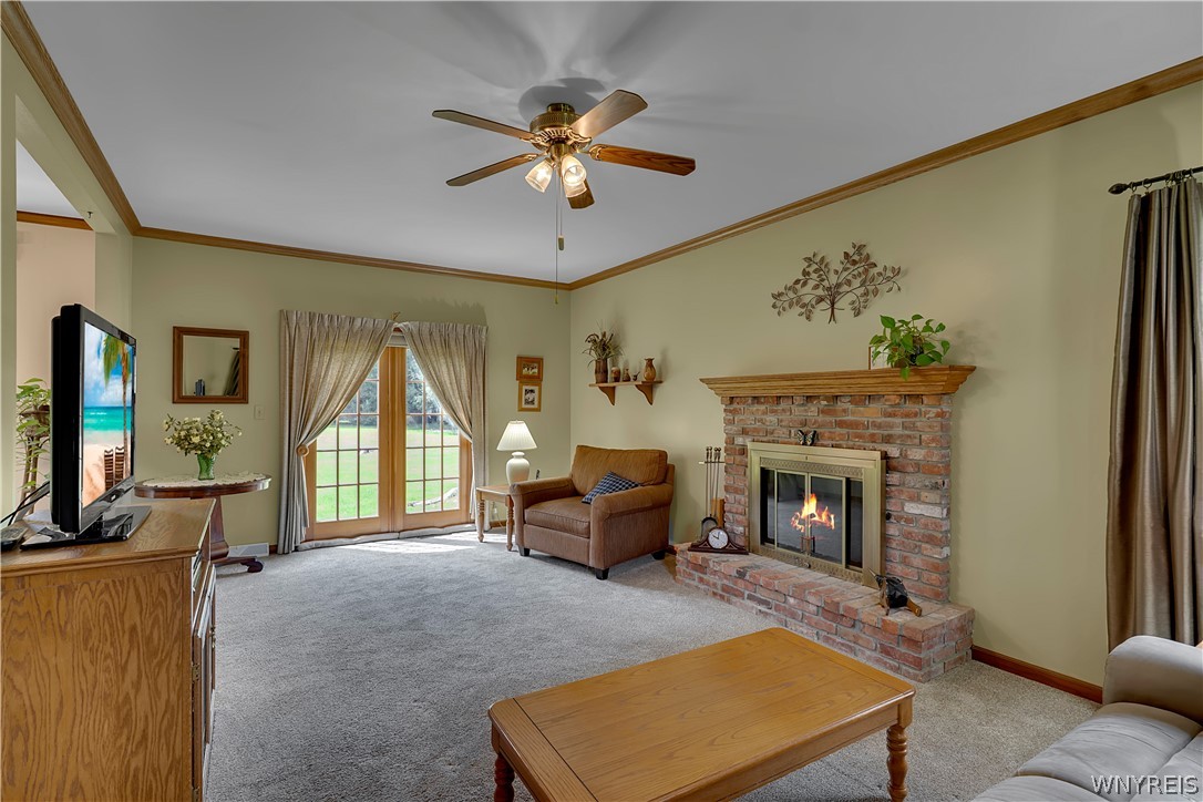 100 3 Rod Road Alden, NY 14004 - Photo 9 of 40 Living Room