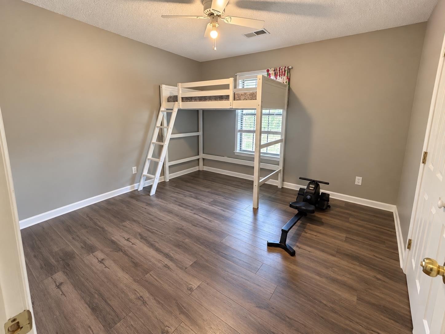 3771 West Union Road Millington, TN 38053 - Photo 11 of 16 Wood-finish flooring with neutral wall tones
