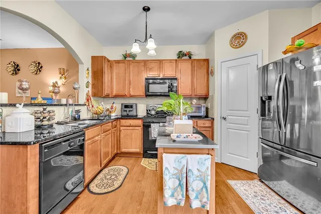 $399,000 | 6290 Elmshorn Way, Alpharetta, GA 30004