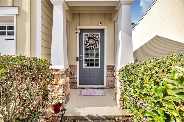 $399,000 | 6290 Elmshorn Way, Alpharetta, GA 30004