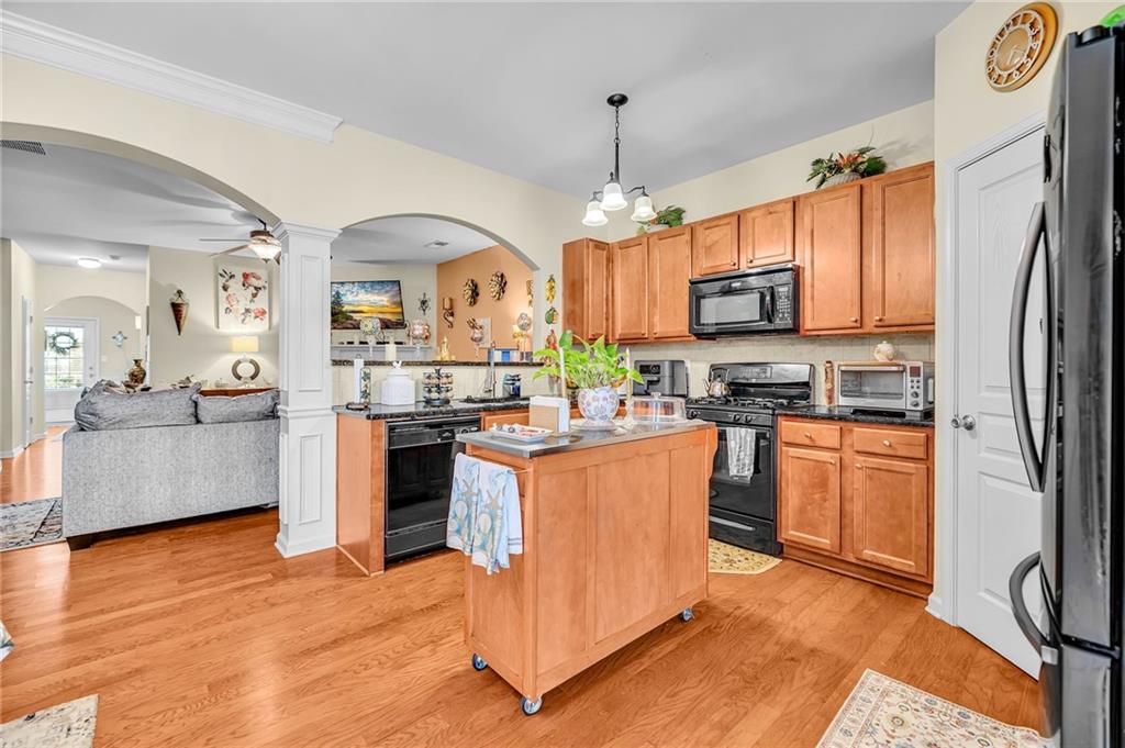 6290 Elmshorn Way Alpharetta, GA 30004 - Photo 10 of 25