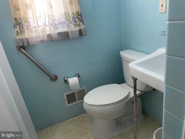 33 Coleridge Avenue Hamilton, NJ 08620 - Photo 8 of 17
