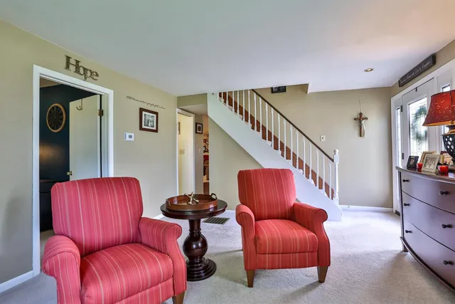 $342,000 | 9388 Highway 48, Aurora, IN 47001