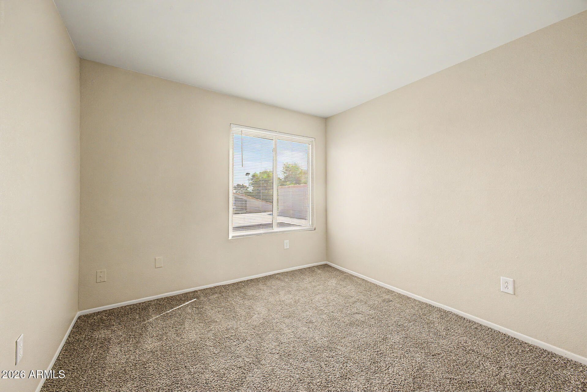 2415 West Greenway Road, Unit 3 Phoenix, AZ 85023 - Photo 18 of 40 19-Greenway