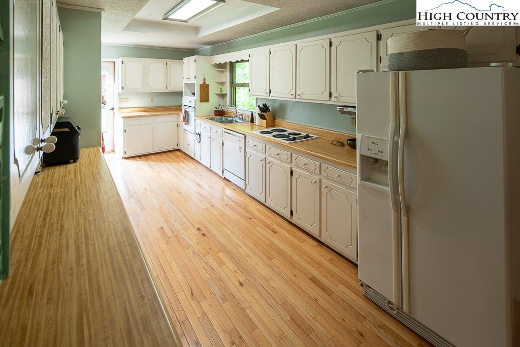 1171 Big Hill Road Boone, NC 28607 - Photo 12 of 34 Gallery Image 12
