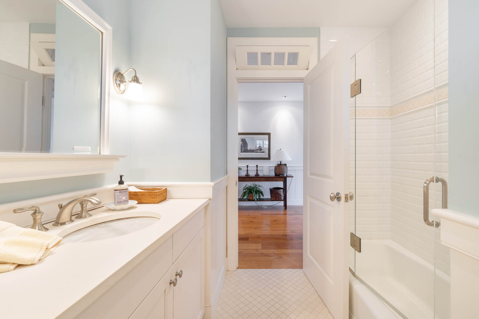 5 Surrey Avenue Nantucket, MA 02554 - Photo 11 of 26 Hall bath