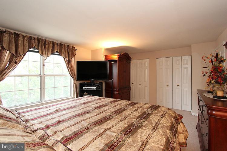 2207 Wimbledon Circle Silver Spring, MD 20906 - Photo 27 of 30 Bedroom (Master)