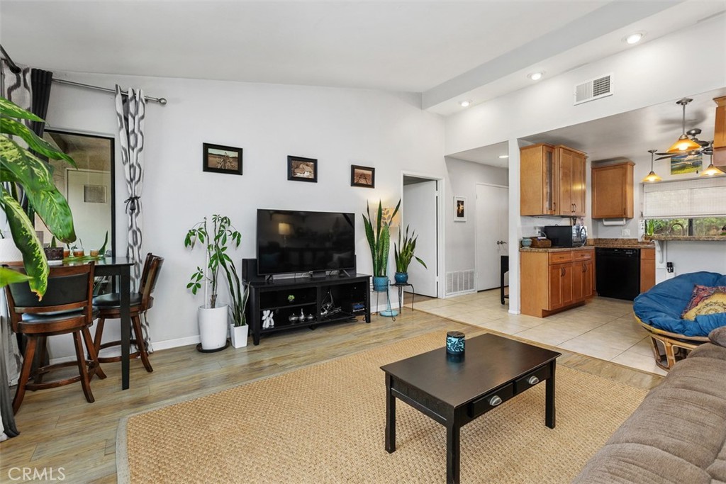 4125 Pinehurst Court Fallbrook, CA 92028 - Photo 4 of 38