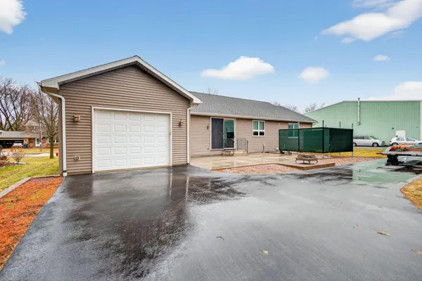 $550,000 | 218 Kilbourne Street, Horicon, WI 53032