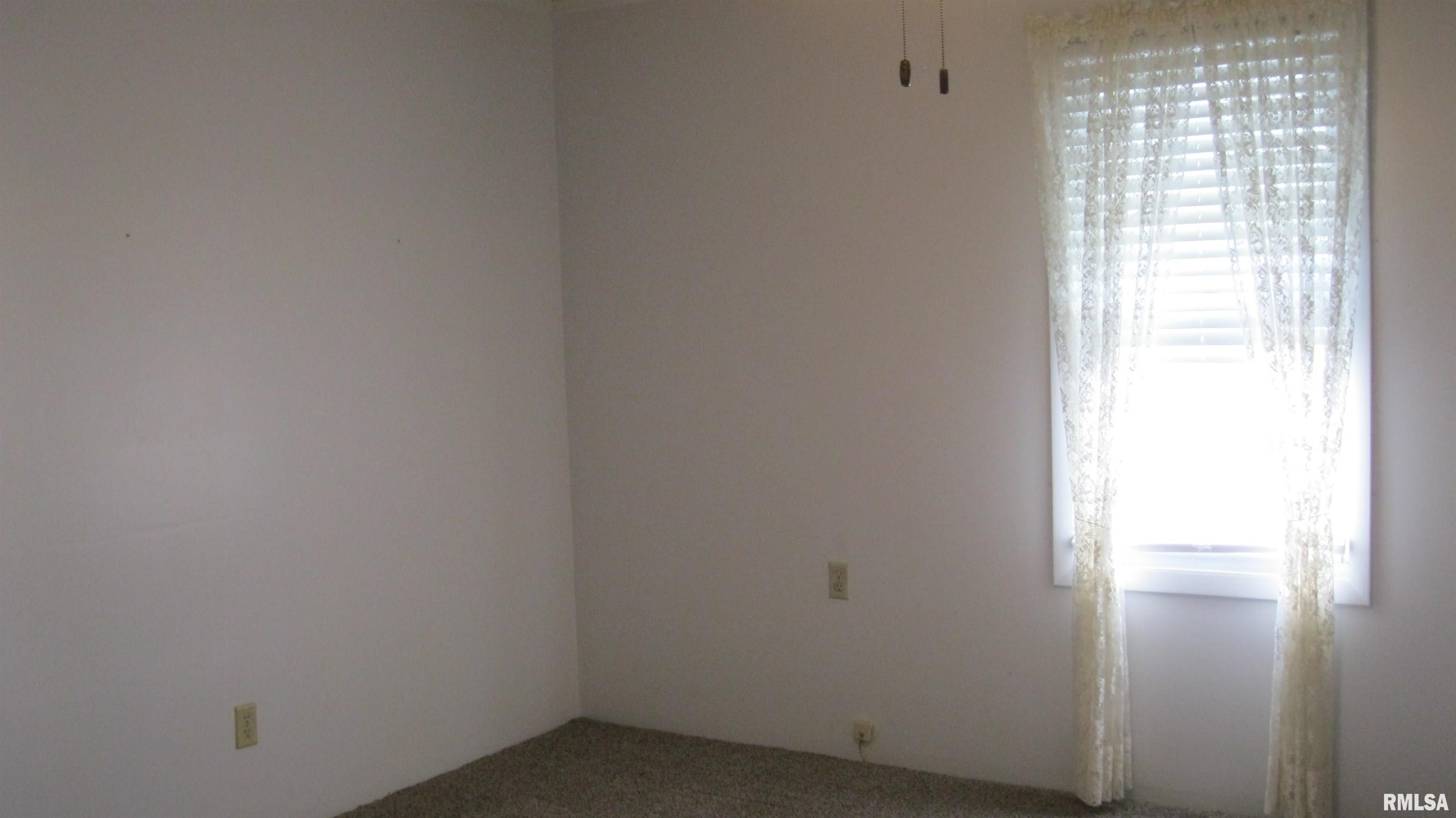 2017 North Republic Street Springfield, IL 62702 - Photo 9 of 23